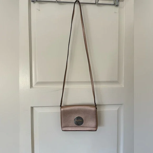 Kate Spade Crossbody - Picture 2 of 7